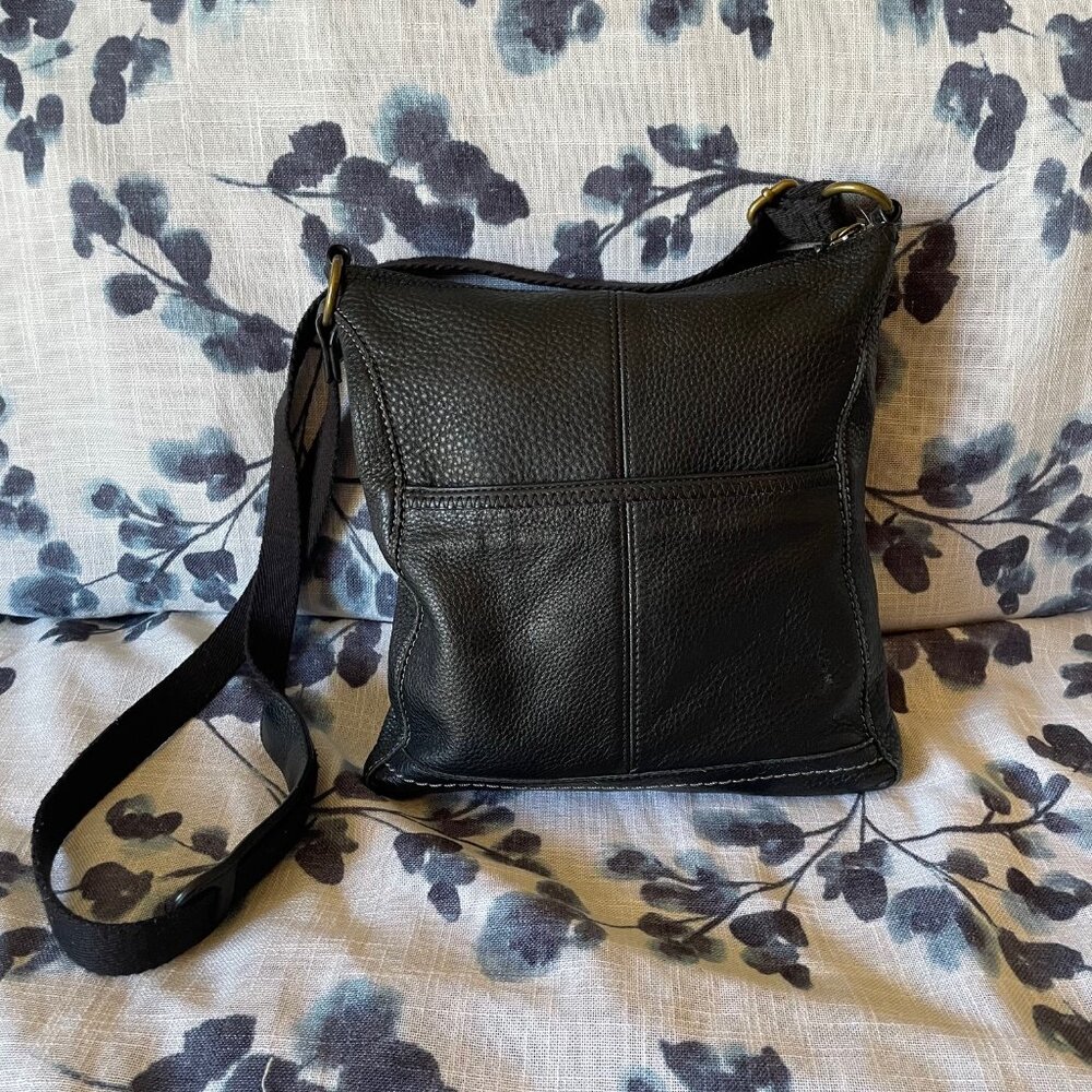 The Sak Iris / Lucia Crossbody Bag in Black Leather - Picture 3 of 14